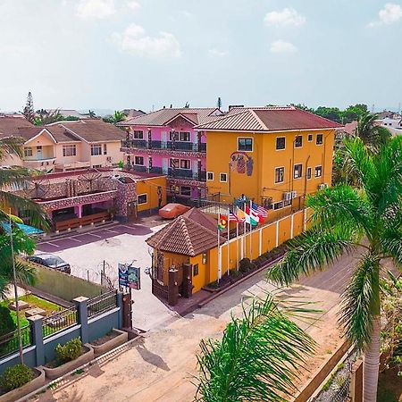 Hilton View Hotel Ogbodjo Exterior photo