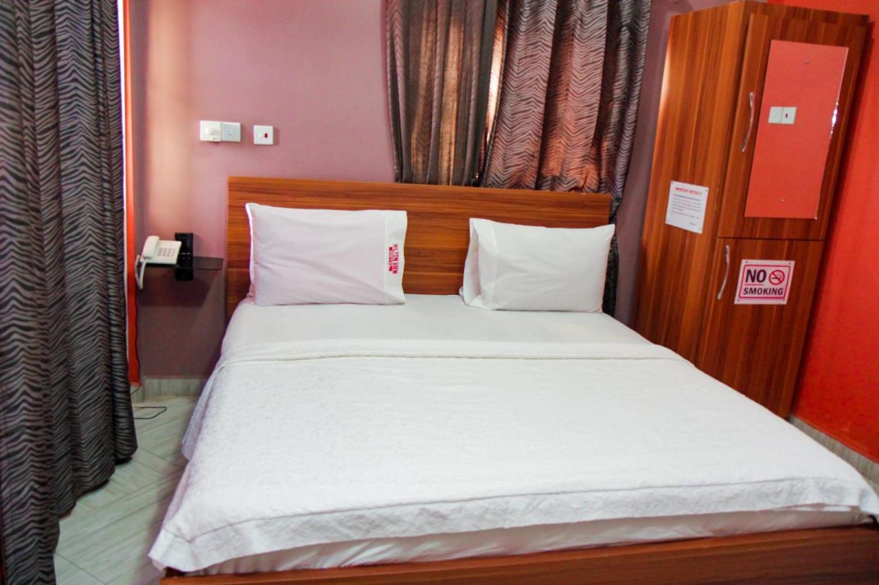Hilton View Hotel Ogbodjo Exterior photo