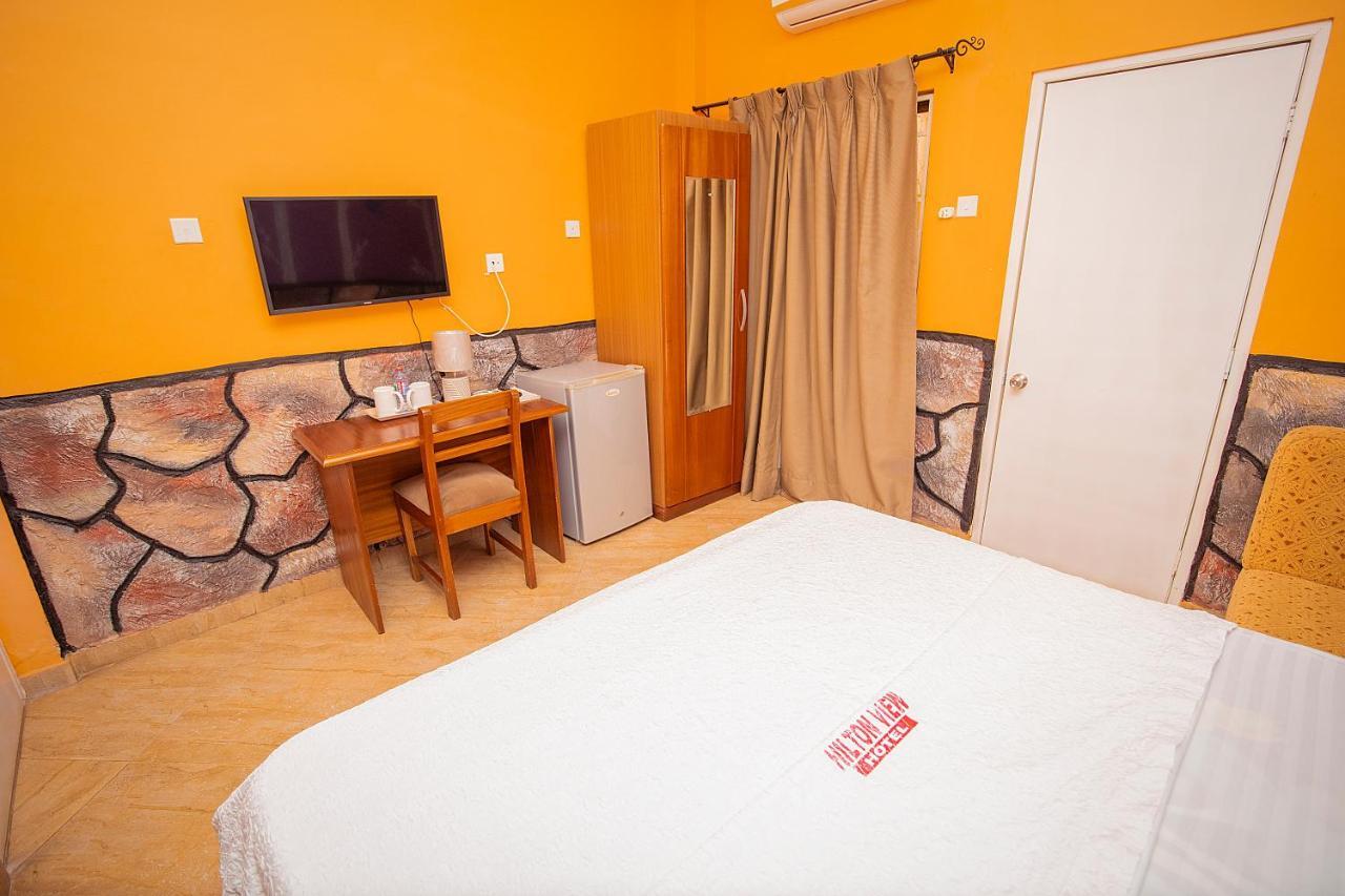 Hilton View Hotel Ogbodjo Exterior photo