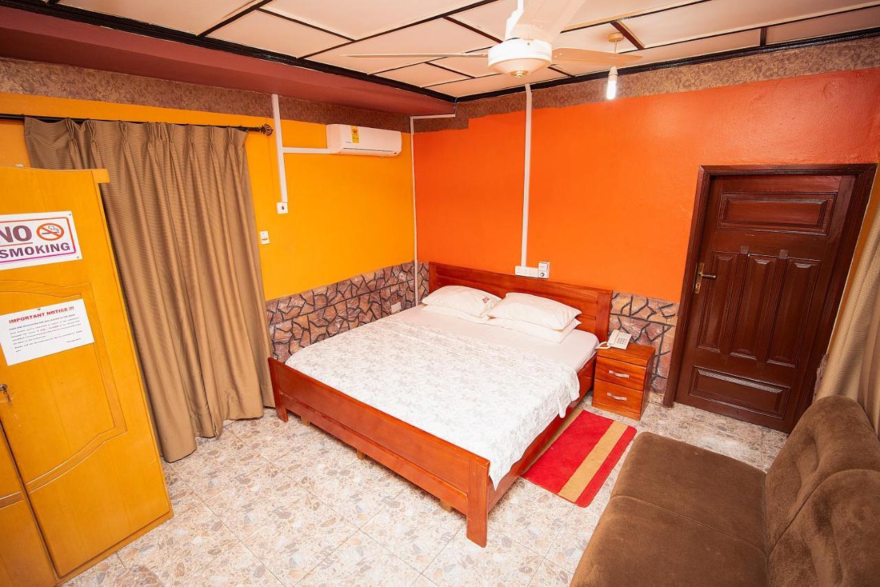 Hilton View Hotel Ogbodjo Exterior photo