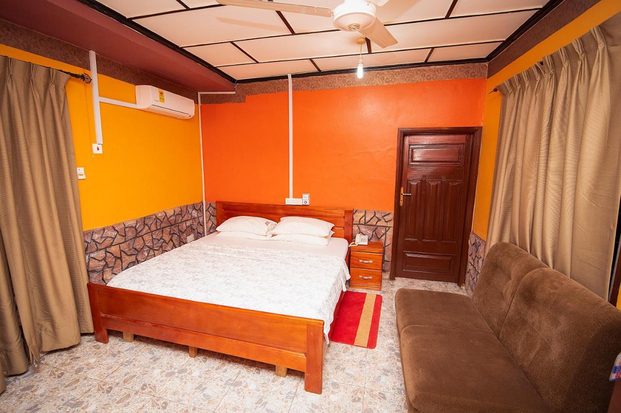 Hilton View Hotel Ogbodjo Exterior photo